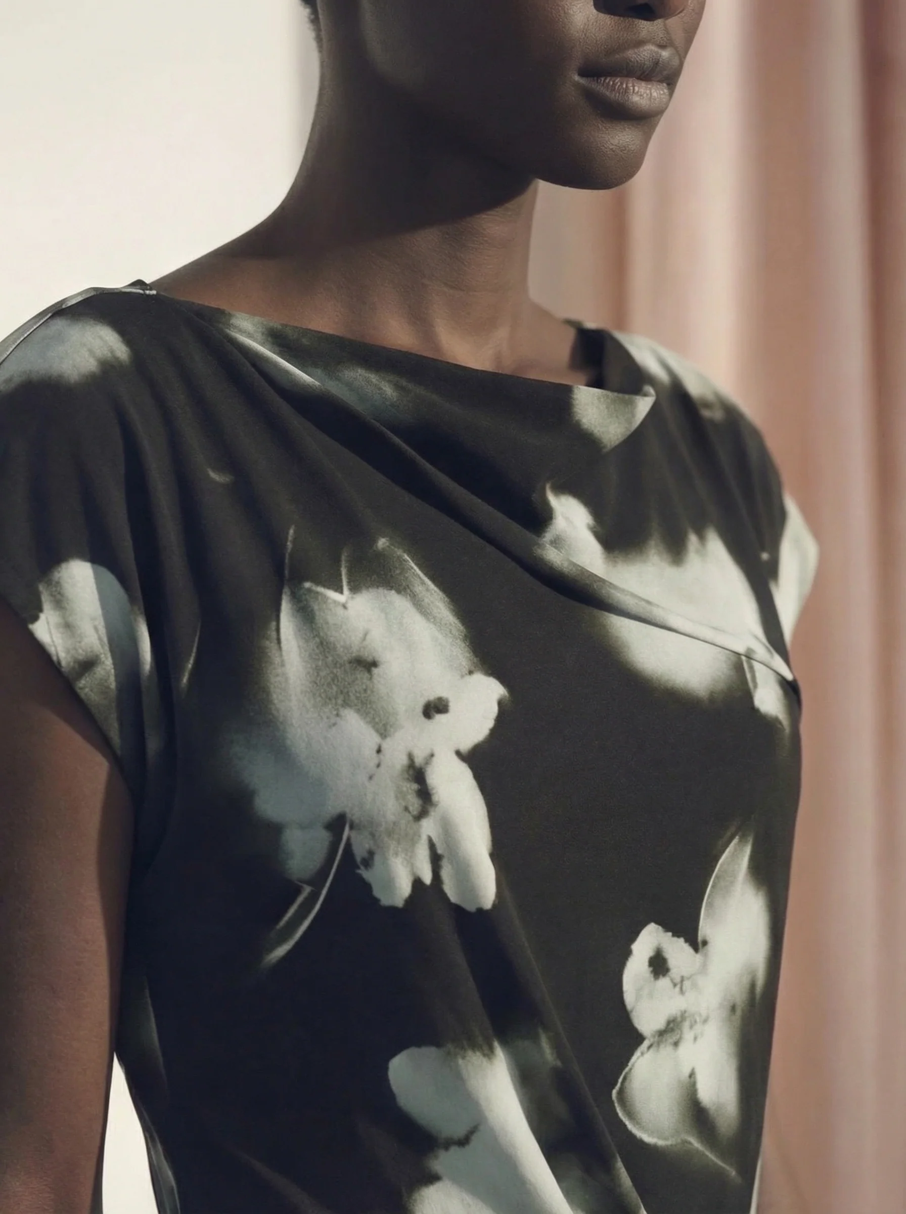 BLURRED FLORAL DRAPED JERSEY DRESS - Image 3