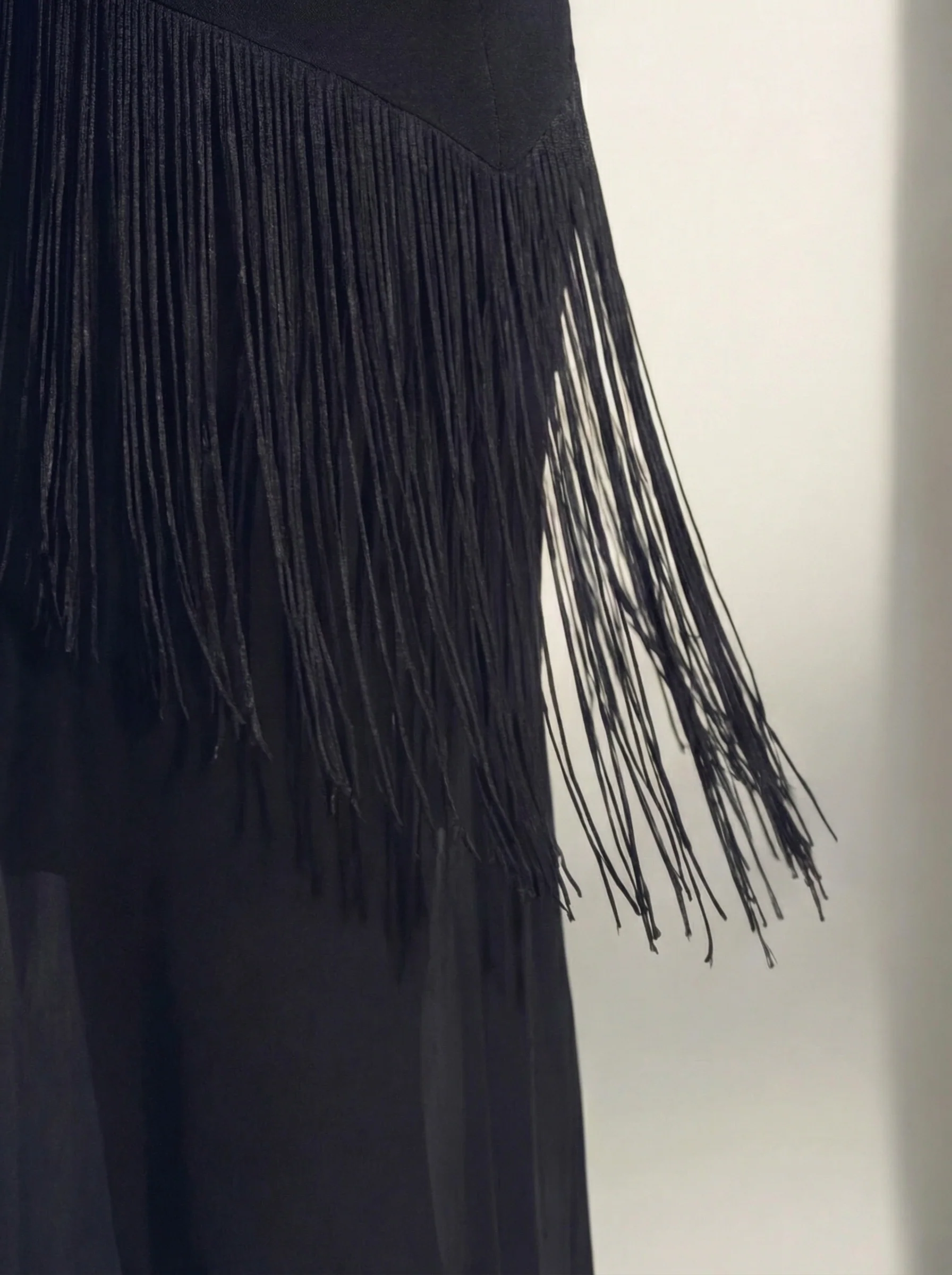 V-NECK FRINGE KNIT MIDI DRESS WITH SLIP - Image 3
