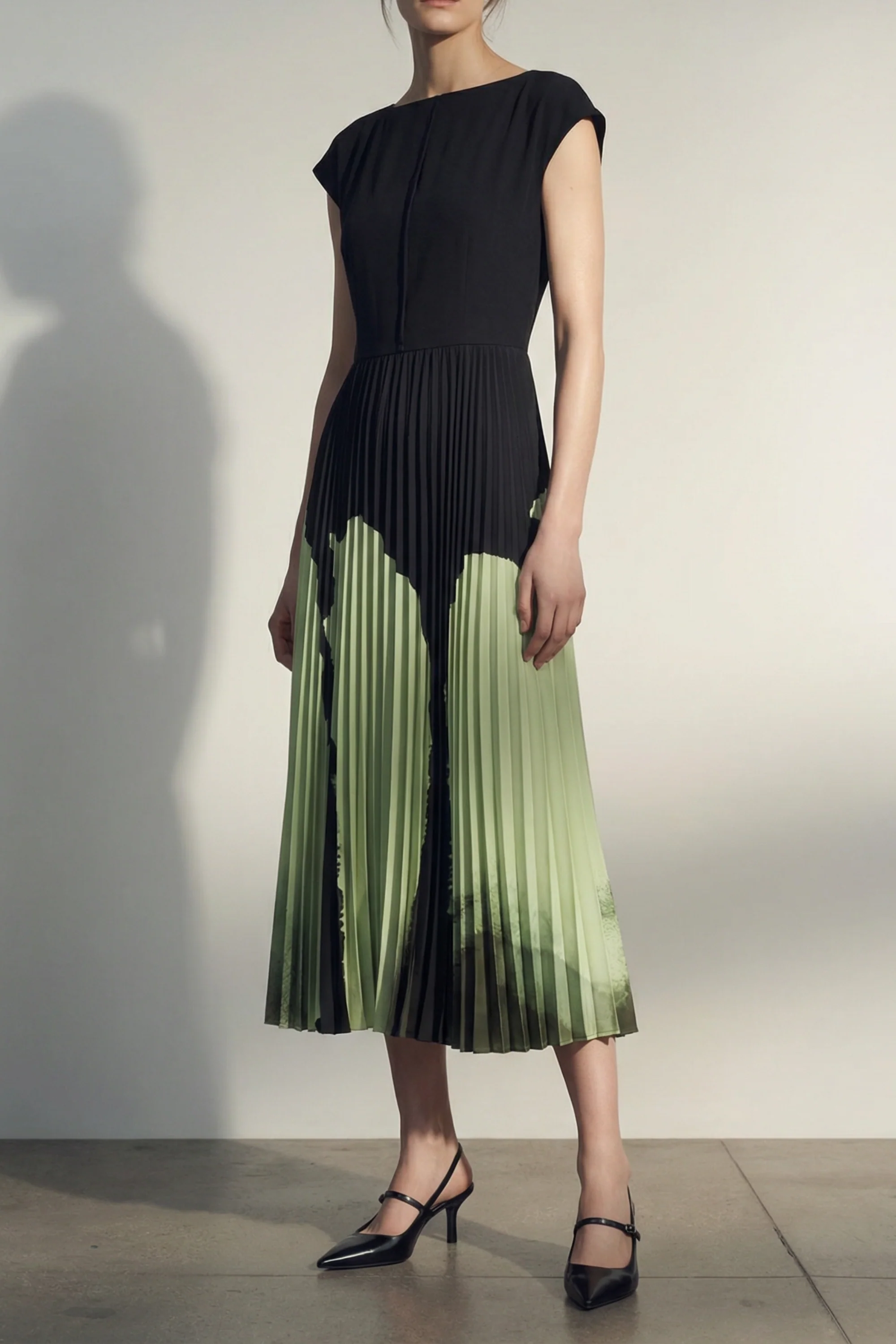 WATERCOLOR FLORAL MATTE CREPE PLEATED DRESS
